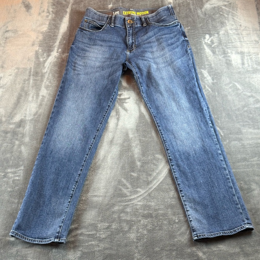 Lee Extreme Motion Men's Jeans Straight Leg Tapered Fit Size 32X32